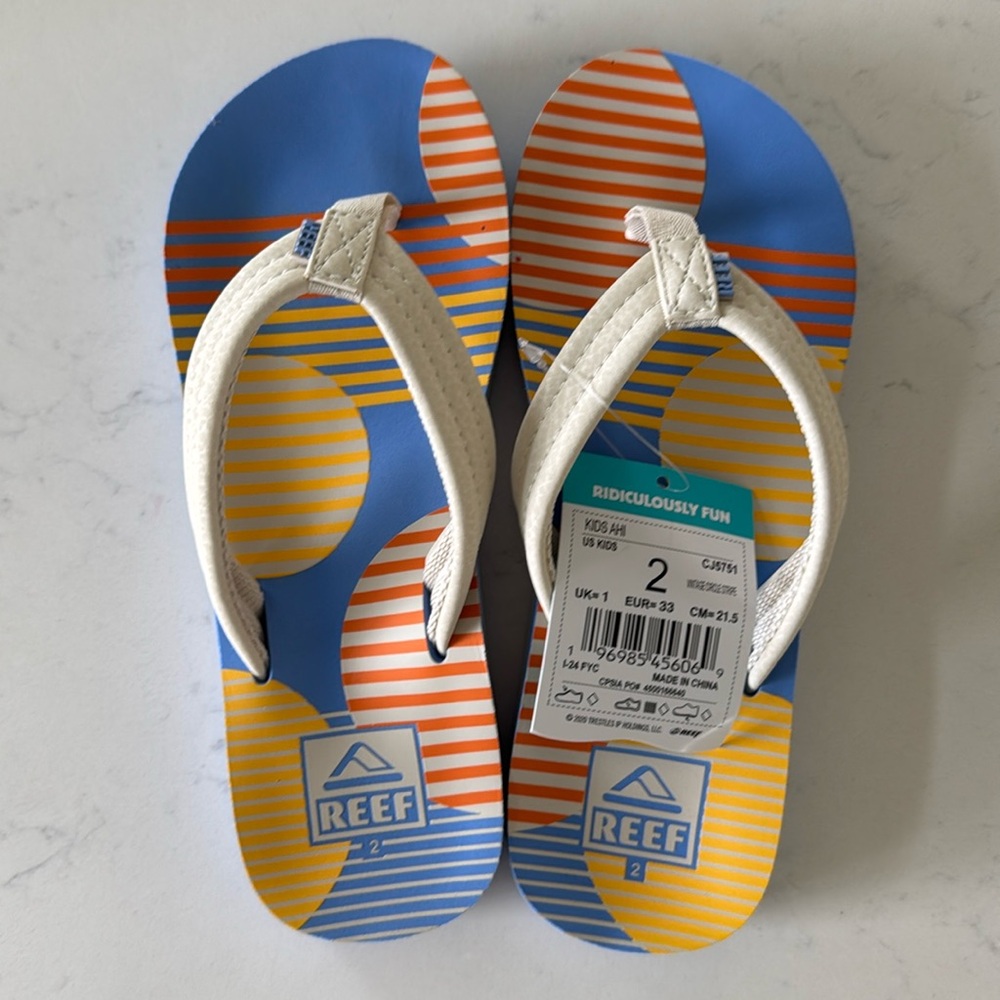 Boys Size 2 Reef Flip Flops - NWT